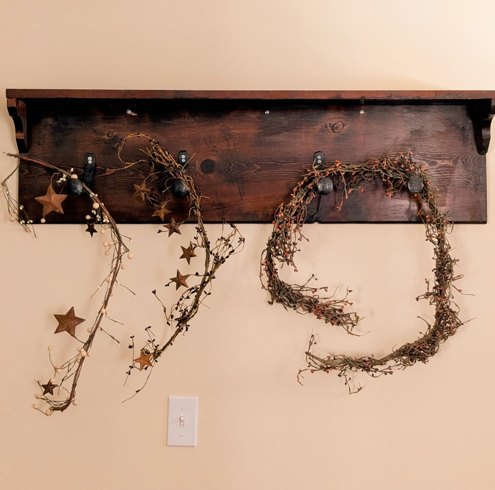 Pip Berry and Star Decor